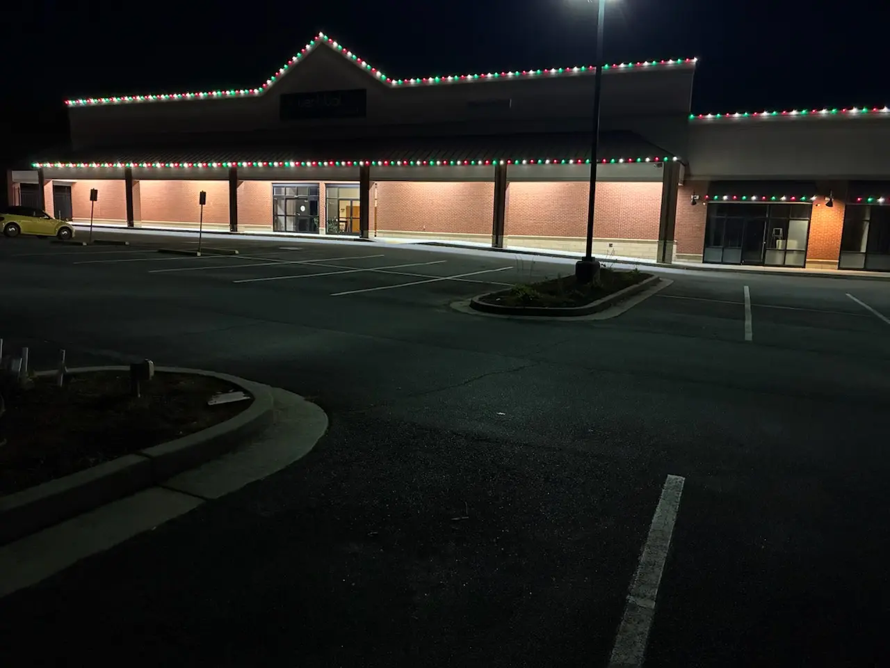 Commercial Christmas light installation by Be The Light GA in metro Atlanta